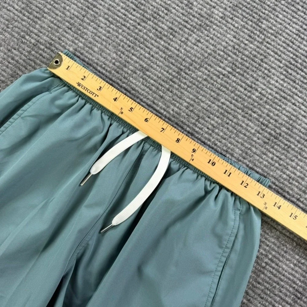 Cove USA Mens 30 Sage Green Hybrid Shorts Athletic Quick Dry Running Zip Pocket